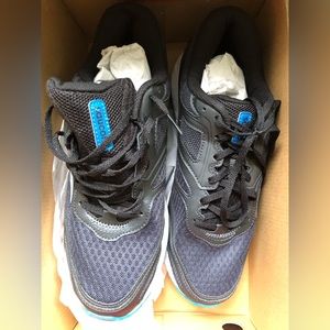 Saucony Versafoam Cohesion Men’s Size 11-Brand New!